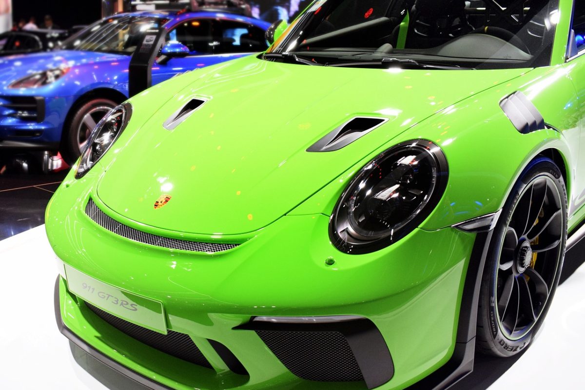 Jaki model marki Porsche warto wypożyczyć?