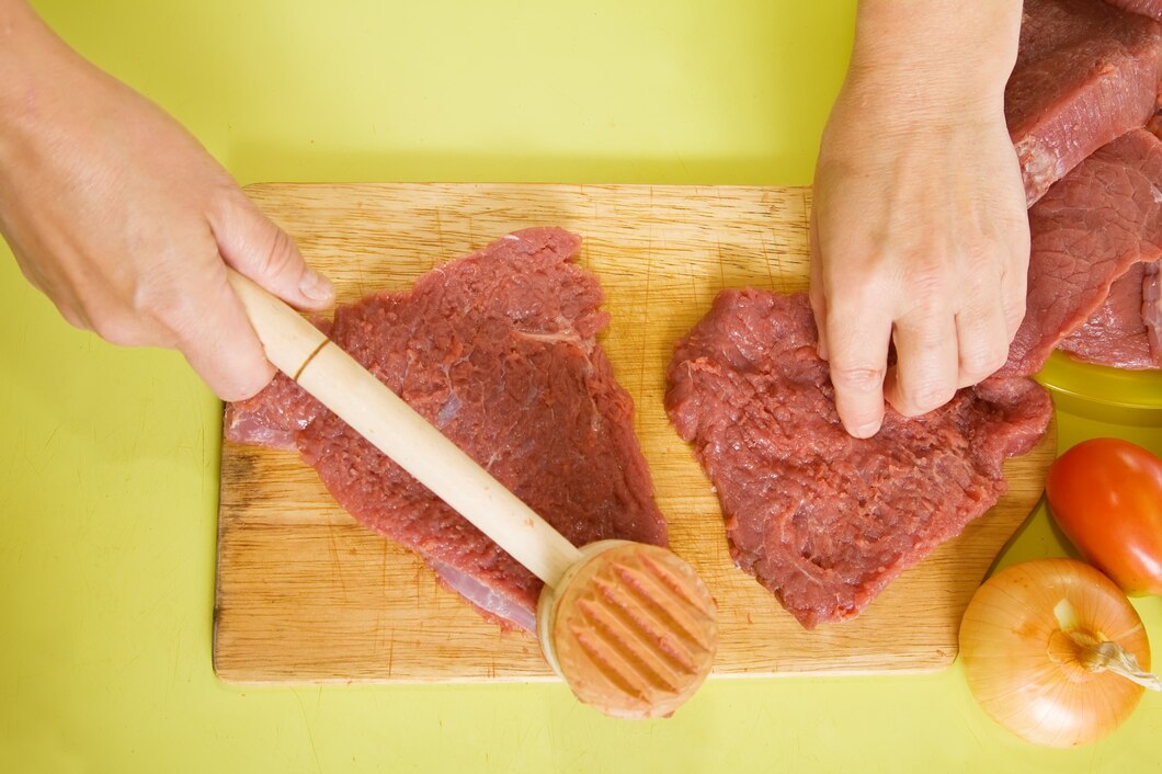 Jak wybrać idealny tłuczek do mięsa – praktyczne porady i rekomendacje