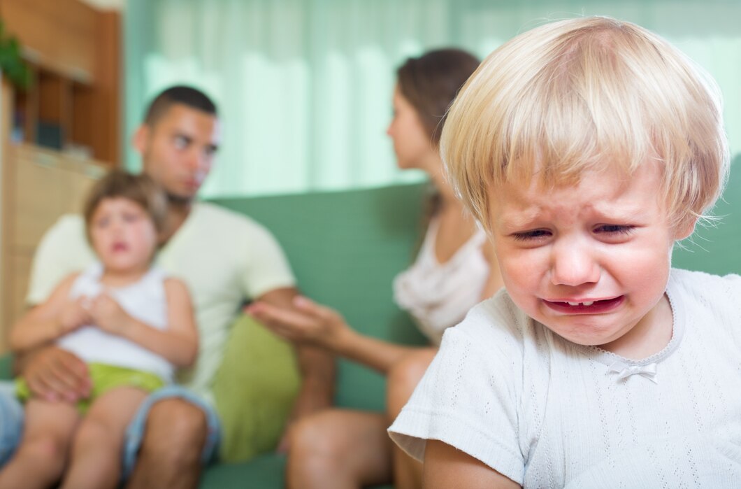 Jak minimalizować stres u dzieci w trakcie procesu rozwodowego?