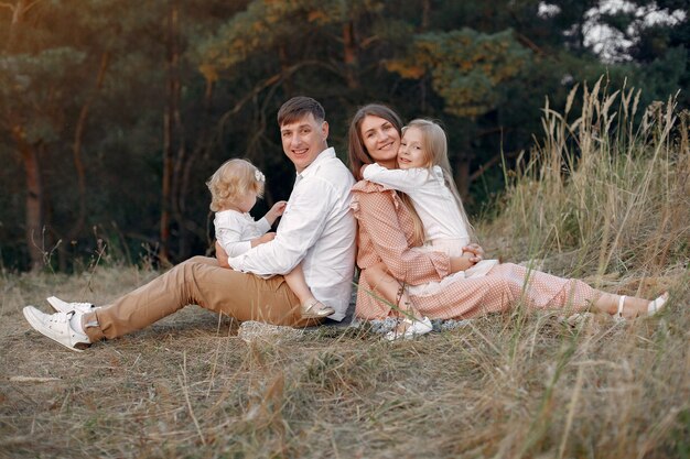 Jak naturalna fotografia może uchwycić magię codziennych chwil w życiu rodziny?